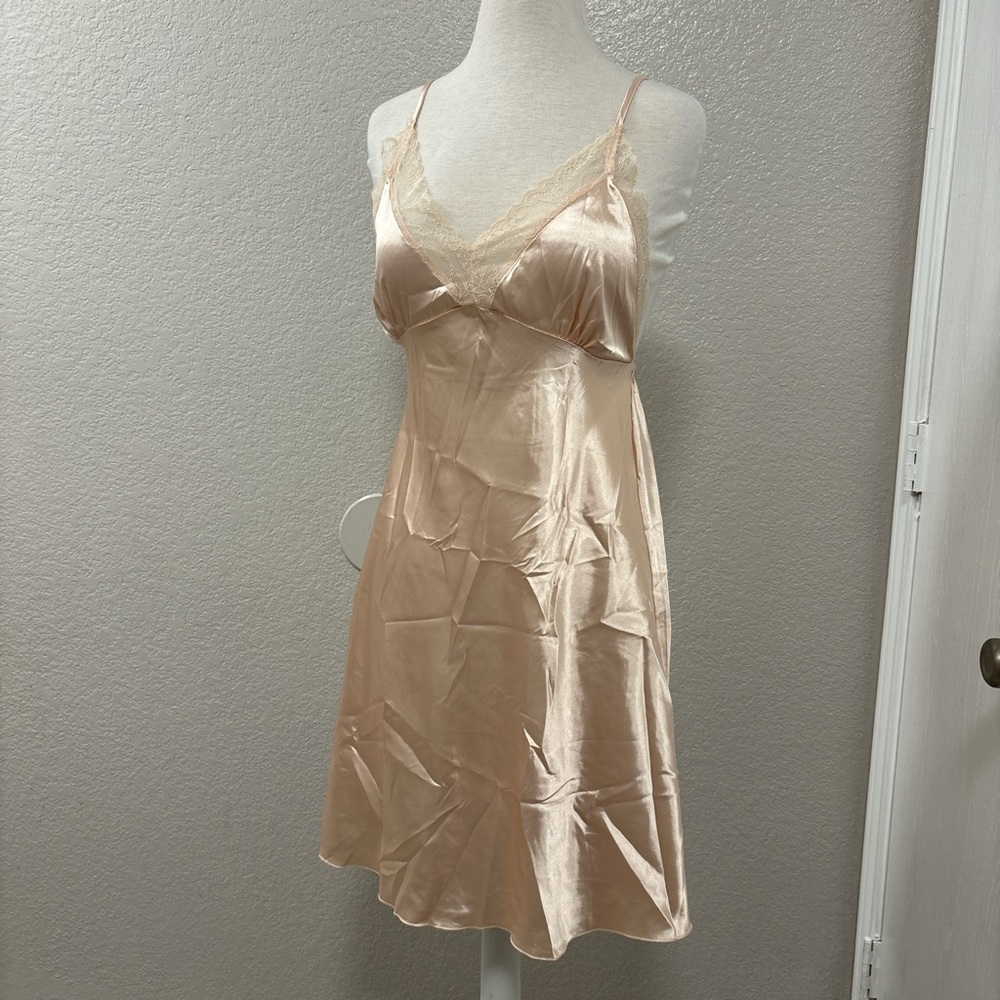 Elegant Satin Lace Trim Chemise